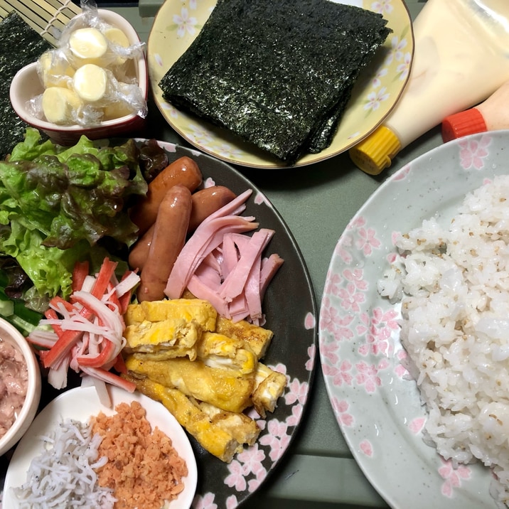 子供と一緒に 楽しいお手軽手巻き寿司 レシピ 作り方 By りんりんりん 楽天レシピ 子供と一緒に 楽しいお手軽手巻き寿司 レシピ 作り方 By りんりんりん 楽天レシピ
